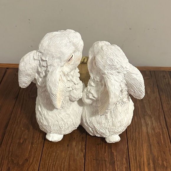 Charming White Rabbit Figurine Set - Picture 3 of 8